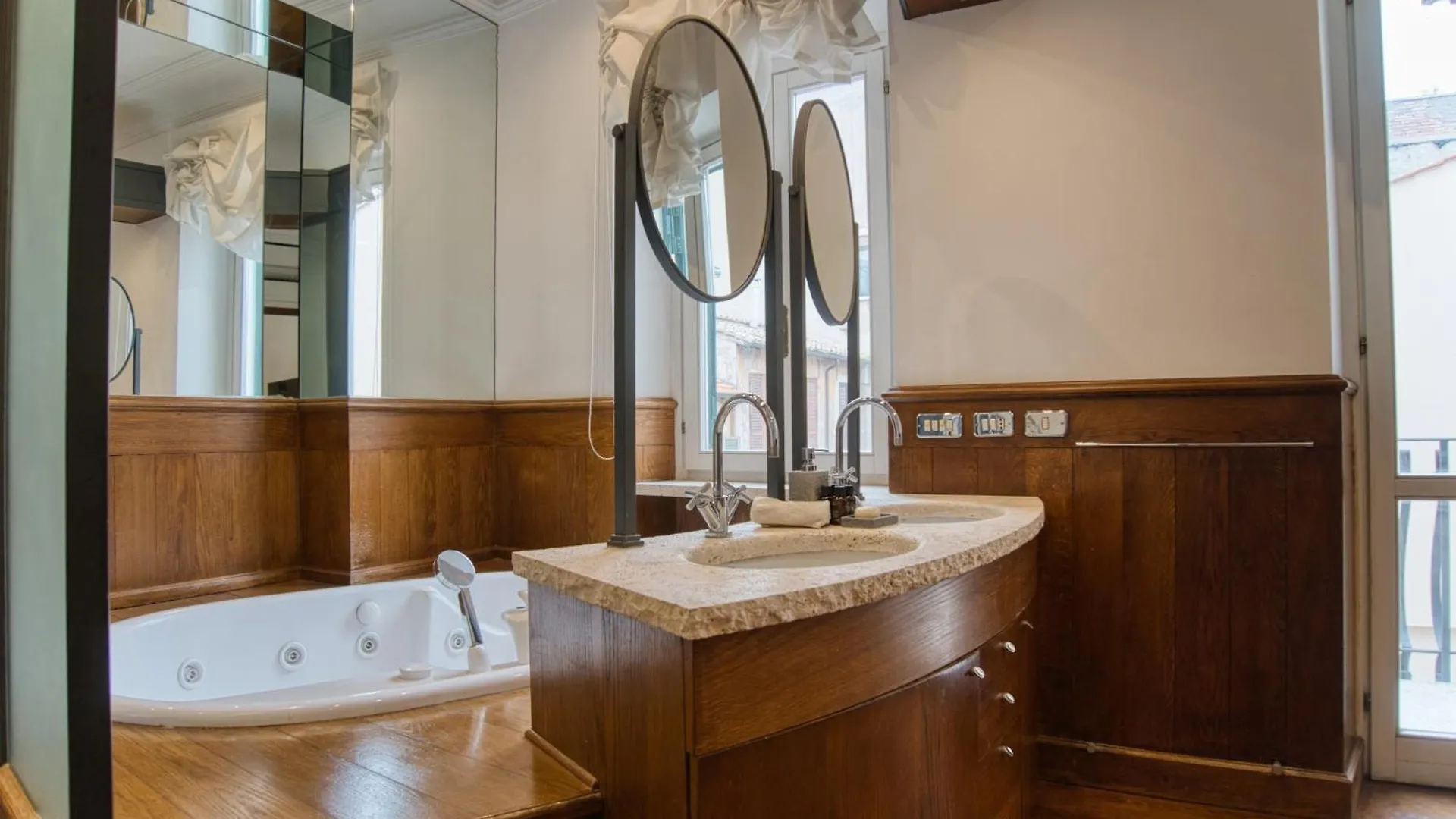 Orsoline Boutique Apartments - Best Position In Rzym